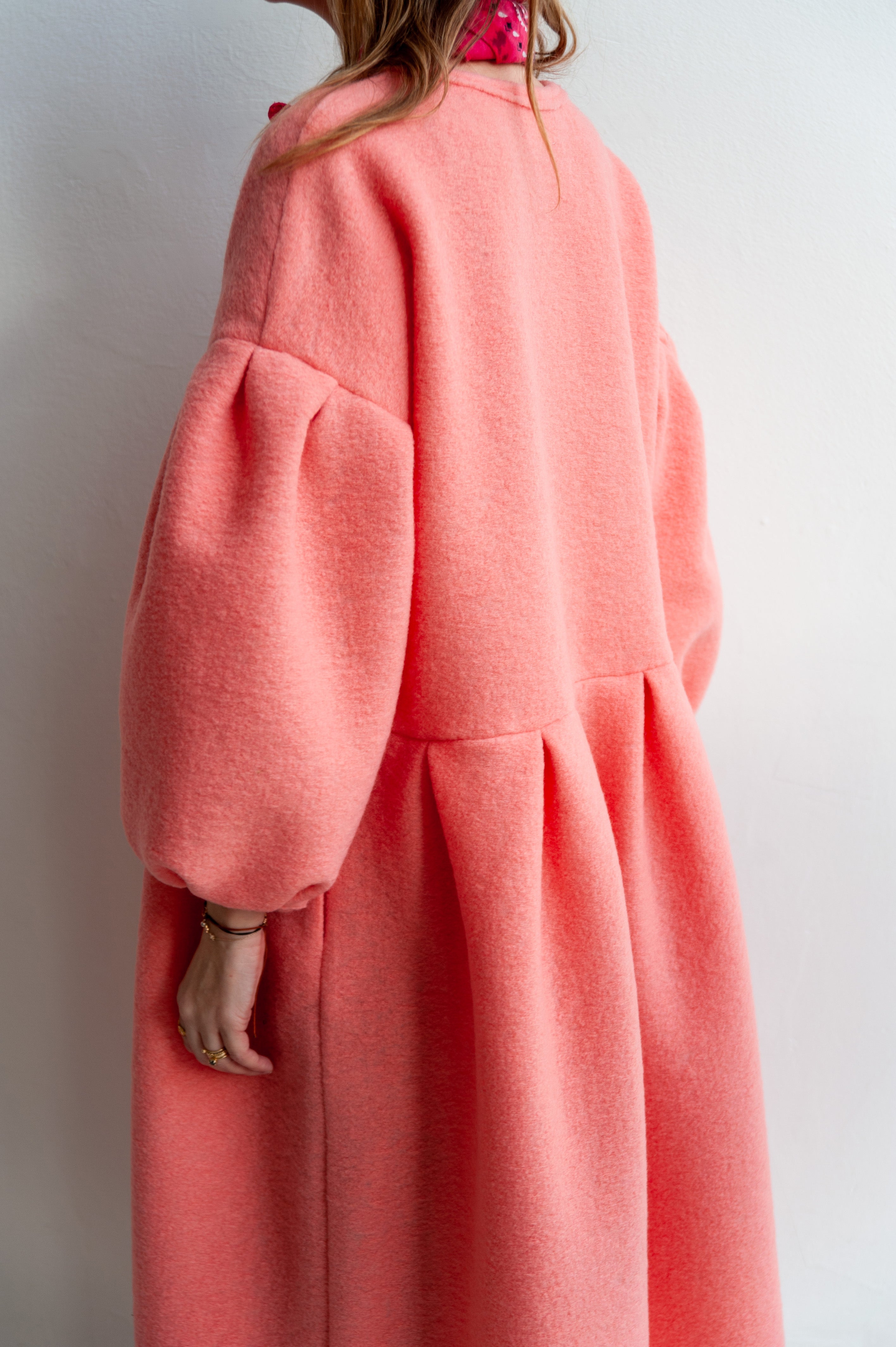 vlněné šaty Tess peach pink
