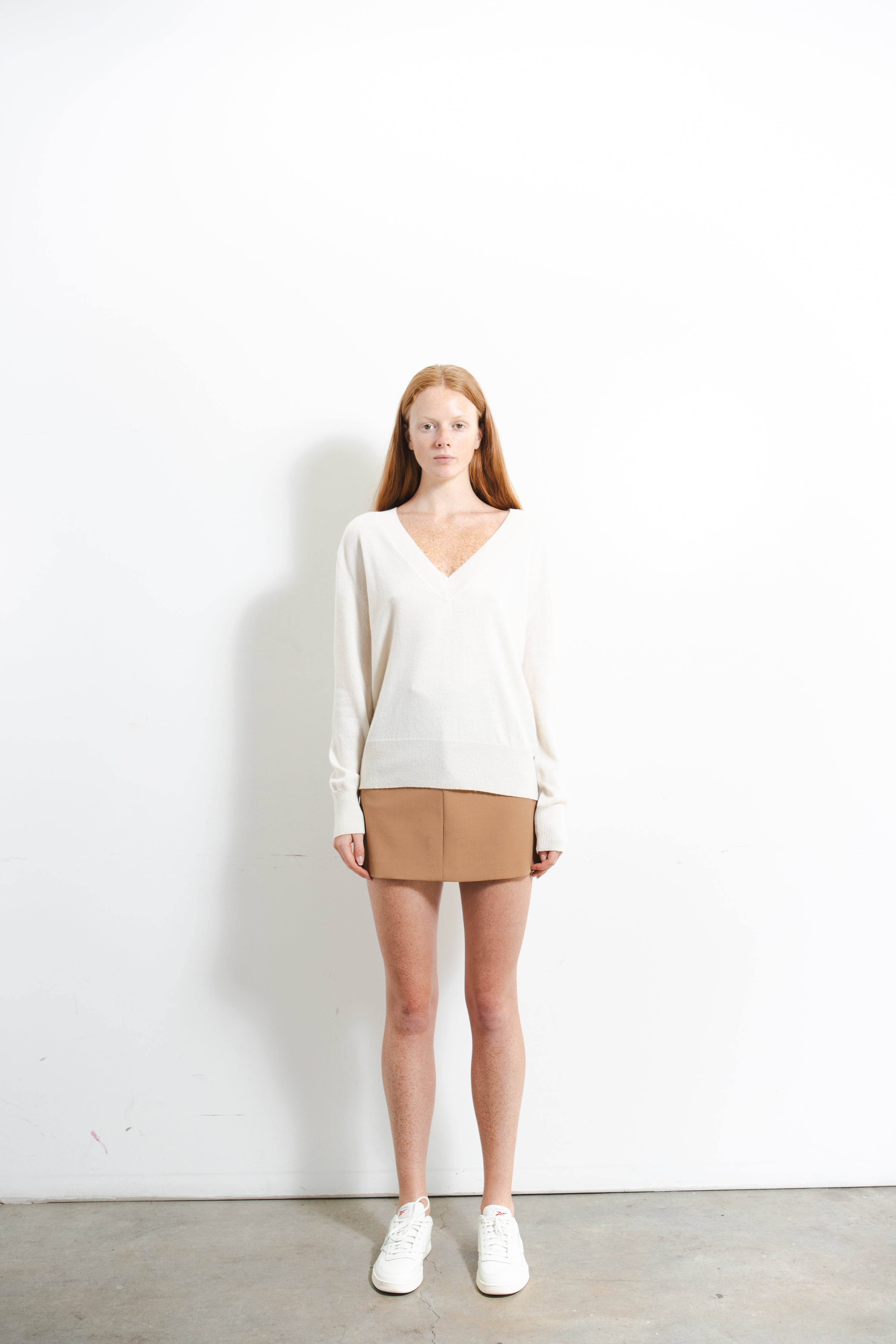 svetr z kašmíru oversized V-neck Ivory