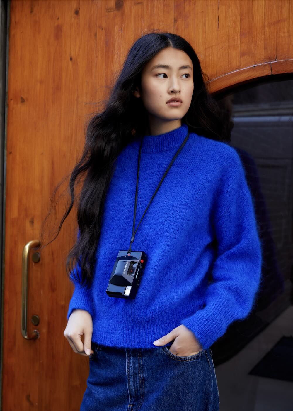 svetr z mohéru Jane electric blue