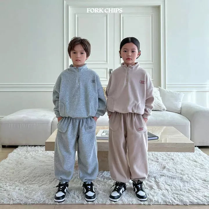 Fork-Chips-Korean-Children-Fashion-Brand-littlefashionista-4485310CD-large2_jpg_d06c3de9-1838-4ce8-8ca6-49bd7579cb89.webp