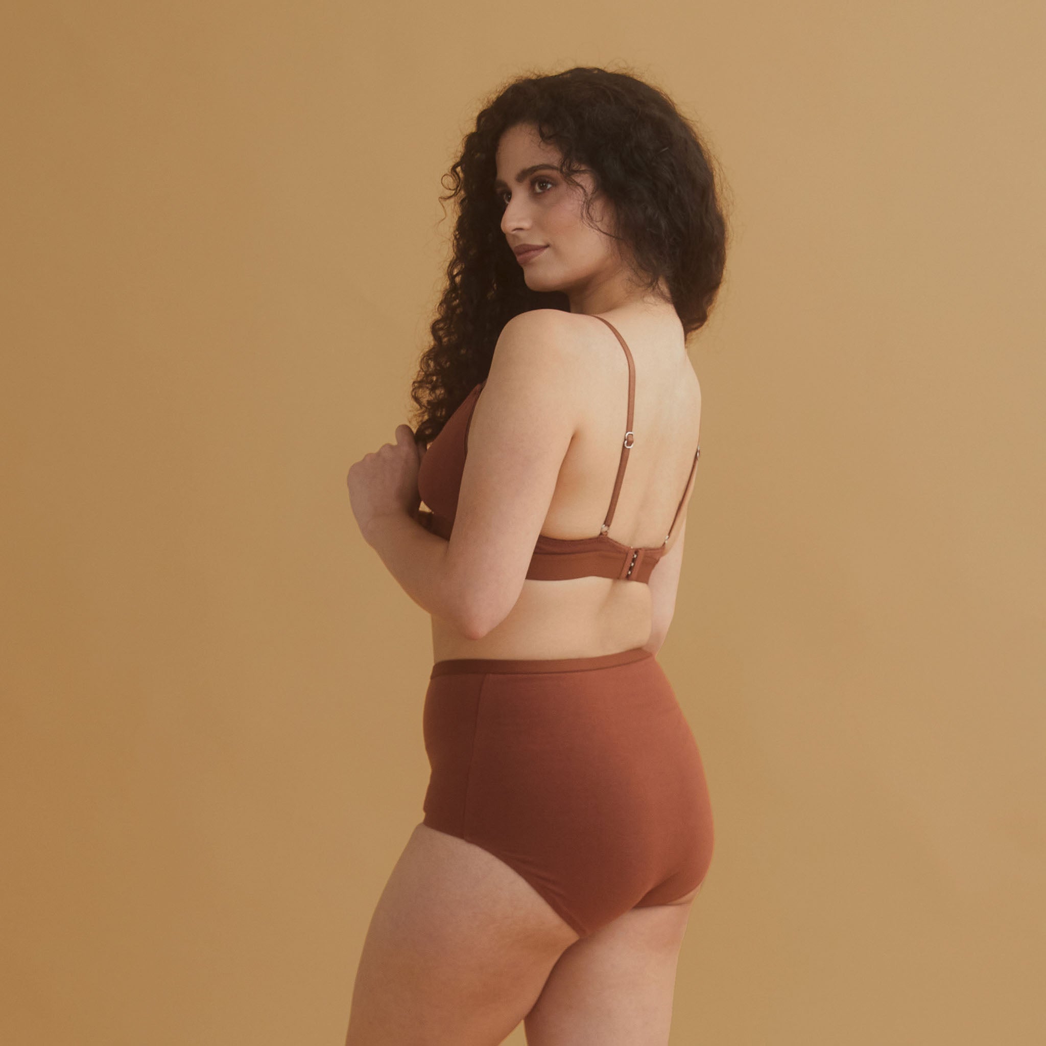 OE-BloomaOrganicCottonNursingBra-Chestnut-5_e8c4104d-471f-4eed-9461-928315752d27.jpg